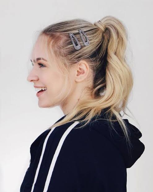 20 Easy Hairstyles Perfect For When You're Running Late