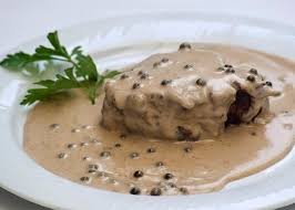 El solomillo lo puedes hacer entero o cortarlo en raciones antes de cocinarlo. Solomillo A La Pimienta Verde Receta Paso A Paso