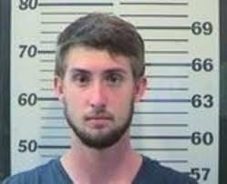 Mobile crime report: "Officers heard screams of robbery victim bleeding  inside home," police say