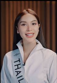 Maria Alisa Queen of The Sea