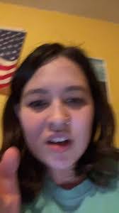 Carrie Howlett's Instagram, Twitter & Facebook