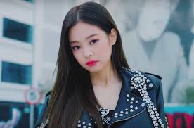 Jennie kim date of birth: Blackpink Jennie S Solo No 1 On World Digital Song Sales Chart Billboard Billboard