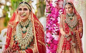 Shloka mehta (wife of akash ambani) is the daughter of russell mehta (indian diamond businessman). 4 Expensive Things Owned By Nita Ambani S Daughter In Law Shloka Mehta