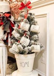 Best Farmhouse Christmas Tree Rae Dunn 68 Ideas Farmhouse Christmas Tree Farmhouse Christmas Decor Christmas Decorations