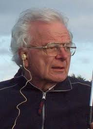 File:Dick Dowden at Unwin (cropped).jpg