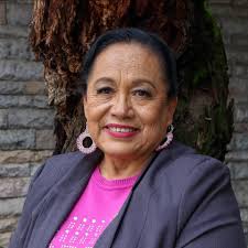 Con profundo pesar, lamento el sensible fallecimiento de la señora Flora  Escobar Zamora, madre de nuestro querido amigo y compañero de lucha en la  familia CATEM, el diputado local Elpidio Díaz Escobar.