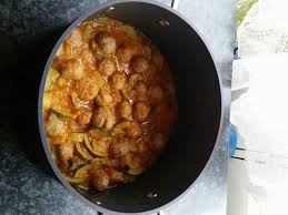 Petites Boulettes De Chair A Saucisses A La Fondue De Tomate Courgette Recette Chair A Saucisse Boulette Recettes De Cuisine