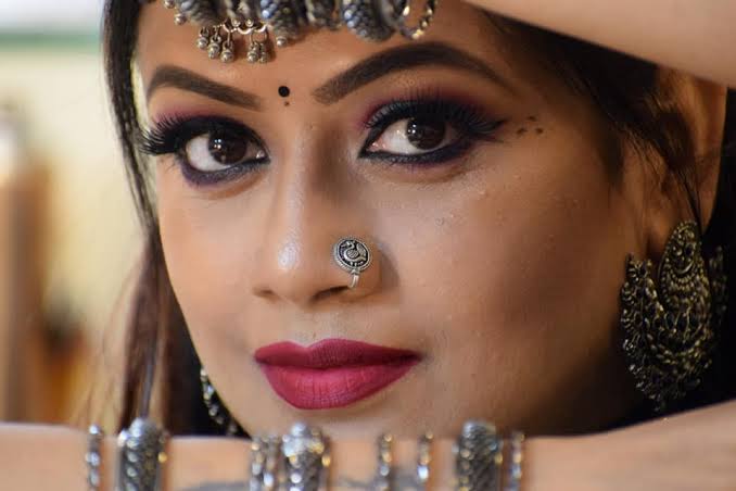 Dandiya look makeup 