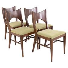 Midcentury moder broyhill saga dining set swancityupcycle 5 out of 5 stars (11) $ 2,999.99 free shipping add to favorites quick view. Broyhill Furniture Tables Storage Cabinets More 45 For Sale At 1stdibs