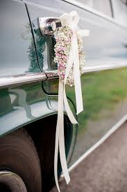 Auto Dekoration Mit Blumen Hochzeit Hochzeitsauto Deko Autodeko Elegante He Wedding Car Deco Wedding Car Wedding Car Decorations