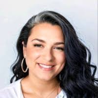 Stephanie Domanski's Instagram, Twitter & Facebook