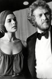 It is actually home to professor proctor and his wife, annie. Best Dressed Couples Red Carpet Pictures Ali Macgraw Steve Mcqueen Ali Macgraw Steve Mcqueen