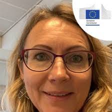 Vicky Collier's Instagram, Twitter & Facebook