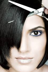 16 long and side swept these long, side swept bangs are sleek, easy to style, and perfect for complimenting your round or heart shaped face. Hairstyle With Fringes For Your Face Vogue India Vogue India