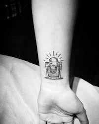 Browse the user profile and get inspired. 50 Traditional Tattoo Drawings For Men 2020 Simple Easy Designs