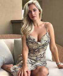 Paige Spiranac Fashion Sense Golfer Paige Spiranac Gorgeous Women Gorgeous Blonde