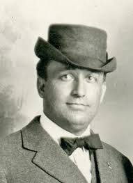 Floyd Sadler's Instagram, Twitter & Facebook