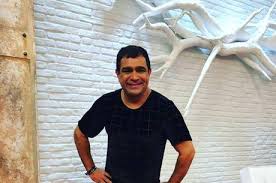 A primeira participação do comediante evandro santo no programa pânico da jovem pan, em 2007.gostou? Evandro Santo Toma Pontos No Rosto Apos Cair No Banheiro Entretenimento R7 Famosos E Tv