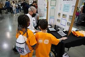 MPS: Student scientists and engineers exhibit at 2022 STEM Fair