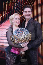 Sie hat versucht pierre van hooven das tanzen beizubringen.ob sie es. Thomas Gottschalk Maite Kelly Mike Singer Maite Kelly Photos Zimbio