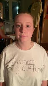 Molly Landers's Instagram, Twitter & Facebook