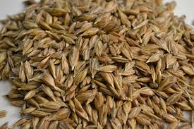 Scopri tre ricette per cucinarlo. Farro Perlato E Decorticato Cosa Cambia Curarsi Con Gusto
