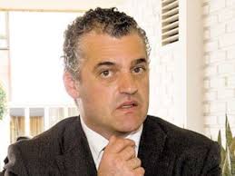 El alcalde de Benalmádena vuelve a quedarse en minoría