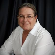 Wanda Rose's Instagram, Twitter & Facebook