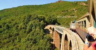 Il Trenino Verde Della Sardegna Sardegna Paesaggi Verde