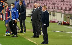 Un choque que llega tras la victoria. The Record That Reaches Koeman Far Of The Bench Of The Barca