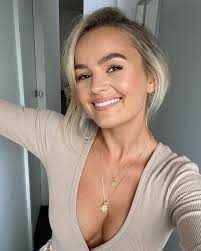 Elly Miles reveals dark side to Bachelorette experience: 'Really scary'