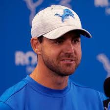 Daniel Muth's Instagram, Twitter & Facebook