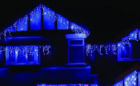Instalatii de craciun pentru exterior, interconectabile, lungime ~ 5m, perdea cu 120 leduri culoare lumina albastra, franjuri inegali, fir negru fn sau plasa luminoasa de exterior instalatii si decoratiuni plase luminoase craciun 3x3m 208 leduri multicolore fir negru cauciucat prelungibila. Instalatii De Craciun De Interior Si Exterior