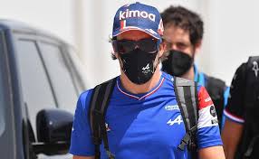 Fernando alonso, en el paddock del circuito de sakhir. P4qlohb75 F0tm