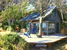 Oceanfront Cabin Rental On Savary Island Vancouver Island Cabins Island House Beach Cabin