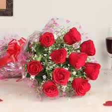 Send flowers offers luxury, premium and cheap flower delivery. Send A Bunch Of Red Roses Bouquet Flower Online Price Rs 399 Floweraura