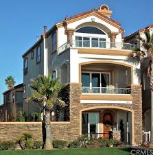 1610 Pacific Coast Hwy Huntington Beach Ca 92648 Realtor Com Beach Properties Huntington Beach Real Estate