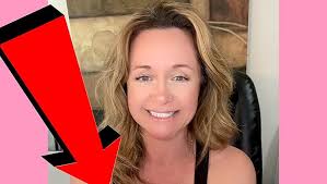 Amazon.com: VieBeauti Premium Eyelash Growth Serum and Eyebrow Enhancer,  Lash boost Serum for Longer, Fuller Thicker Lashes & Brows (3ML), PURPLE,  0.1 Fl Oz : Beauty & Personal Care