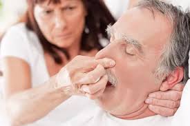 Man snores so bad stepdaughter distributes 'care packages' to other  passengers