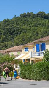 Nous avons 346 logements à vendre à partir de 139 000€ pour votre recherche maison salon provence. Acheter Une Villa En Provence Au Clos Des Oliviers