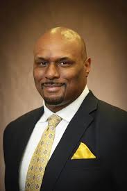 Arnold Baker's Instagram, Twitter & Facebook