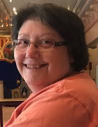 Karen Lapp's Instagram, Twitter & Facebook