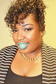 Street Style Hair: Return of the Curls