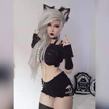 𝐌𝐢𝐢𝐮𝐤𝐚𝐝𝐨𝐨 | ミーウカドー on X: Summm Loonmew~ 🌙🐺 . . . #loona  #loonacosplay #cosplay #HelluvaBoss #HelluvaBosscosplay #miiukadoo  #miiukadoocosplay t.co4UDJv8oVxn  X