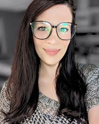 Amber Volk (@theambervolk) • Instagram photos and videos