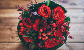 There is a huge choice when it comes to wedding flower bouquets. Small Wedding Bouquets Mywedding