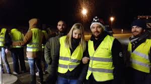 Paroles de la chanson gilets jaunes par tocards. Gilets Jaunes Il Y Aura Bien Un Acte V Ce Week End En Mayenne Confie Le Porte Parole Du Mouvement