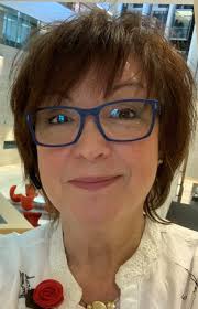 Manuela, du fährst mit dem Zug voll gegen die Wand, Lock Your World GmbH &  Co. KG, Story