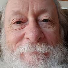 في رأيي، هذا وجه أسود الحدود