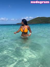 Emily_santtt  Honeypot176  emily.santttt Гола изтичане OnlyFans снимка 9  - Nudogram v2.1